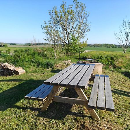 Hustugu Gard Villa Orsundsbro Kültér fotó