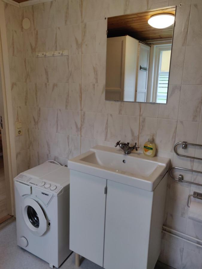 Hustugu Gard Villa Orsundsbro Kültér fotó